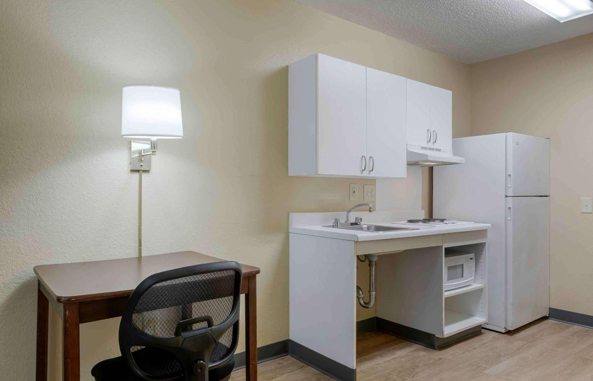 Extended Stay America Suites - Atlanta - Perimeter - Crestline Dunwoody Exterior photo